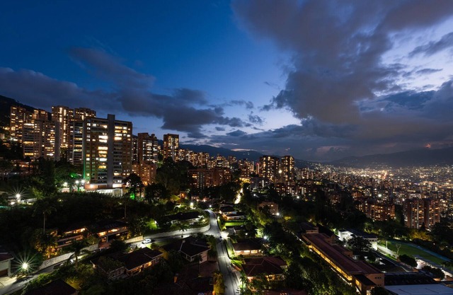 Stunning views from 25th-floor condo! El Poblado!