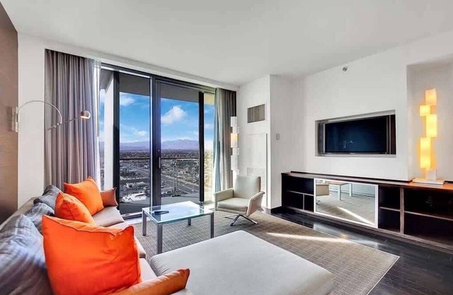 Stunning Views Palms Studio 27303
