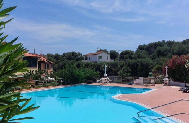 Stunning villa for 6 people with pool, WIFI, TV and terrace