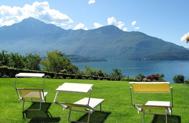 Stunning villa for 4 people with A/C, WIFI, hot tub, TV, terrace and pets allowed