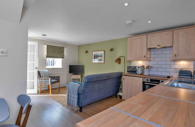 Stunning villa for 2 people with WIFI, pets allowed and parking