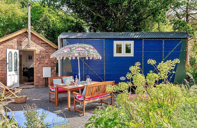 Stunning villa for 4 people with terrace