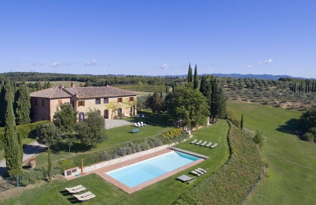 Stunning Villa, With Private Pool At 6km From Siena