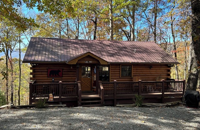 Stunning year round mountain views in a quiet, serene setting.