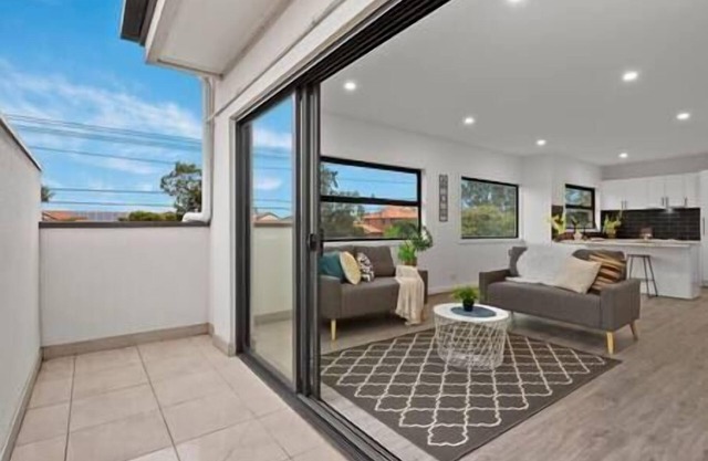 Stylish 2BR – Close to CBD, Airport + Car Park