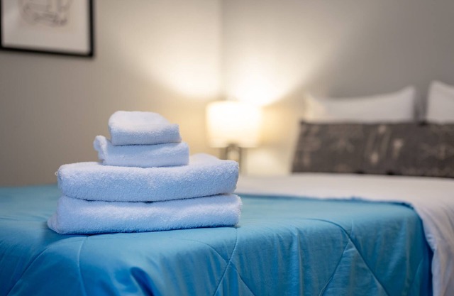Stylish 2BR Cottage | Free Parking | Near Mass Ave