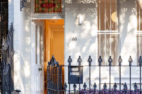 Stylish 3BR Paddington Townhouse