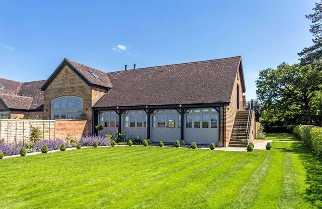 Stylish and luxurious barn in the Cotswolds