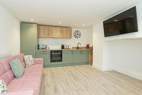 Stylish Beach Front Retreat 2 Bedrooms