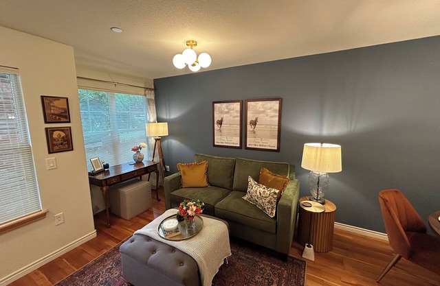 Stylish Boulder Escape – 1BR Condo Nestled in the Scenic Foothills