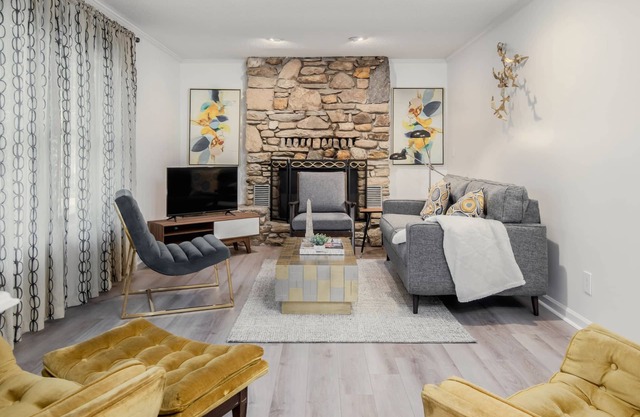 Stylish cabin near downtown