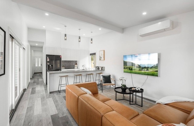 Stylish Inner-City Stay!