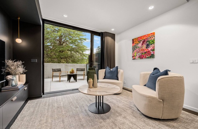 Stylish Studio in Braddon with Communal Area
