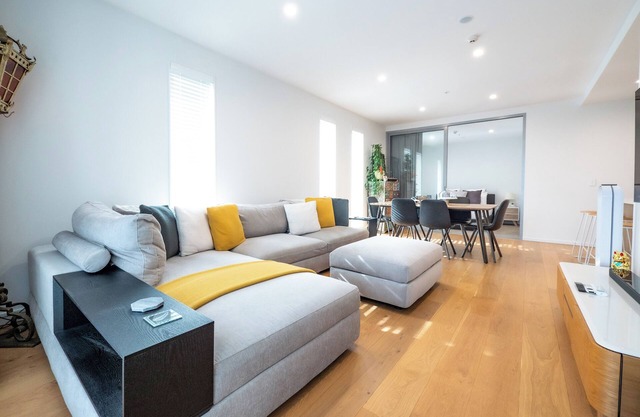 Stylish Urban Retreat in the Heart of Grafton