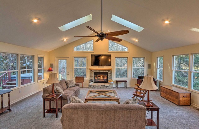 Sugar Grove Escape w/Hot Tub & Remote Workspace!