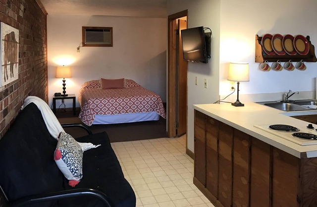 Suite 2, Small at Buffalo Norfork Lake Ozark Mountain Lodge
