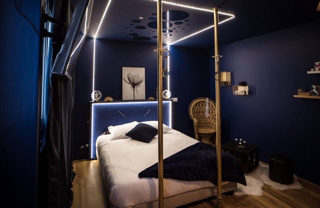 Suite de Luxe Avec Balnéo 50 Nuances au Coeur du Centre Ville de Caen