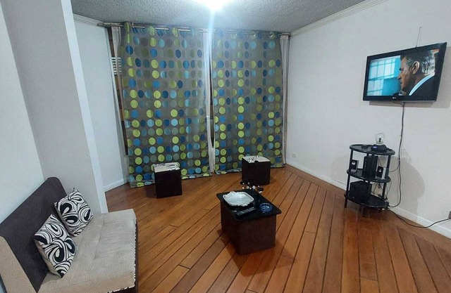Suite with a magnificent location (business and pleasure)
