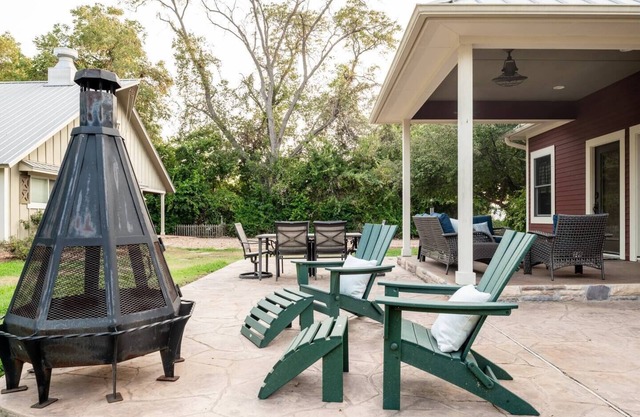 Summer at Round Top Rose | Cozy, Cute, Centrally Located to the Best Spots