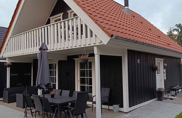 Summer house for relaxation and activity