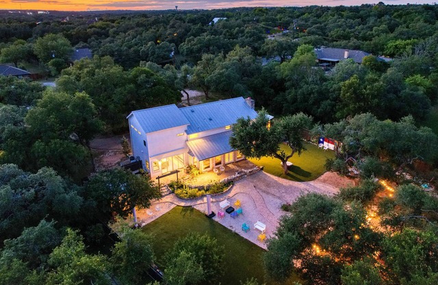 Summer Sale | El Dorado Estate by AvantStay | 2-Acre Escape w/Pool, Playground