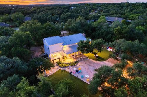 Summer Sale El Dorado Estate Private 2-Acre Escape with Pool Guest Suites Firepit Playset Guest Suites
