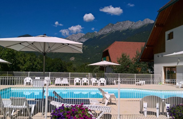 Summer/winter rental T2 apartment 2/4 people 35 m² €300 to €800
