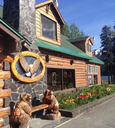Summit Lake Lodge