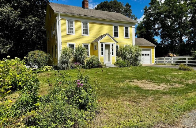 Sunny Farmhouse Fully Furnished 3bed/2bath