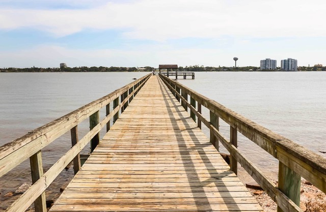 Sunny Home w/Porch Near Halifax River & Beach!