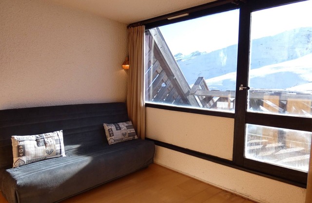 Sunny Studio with Balcony & Ski Storage - Sleeps 4 in Piau-Engaly