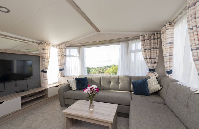 Sunsaver Caravan by Belvilla