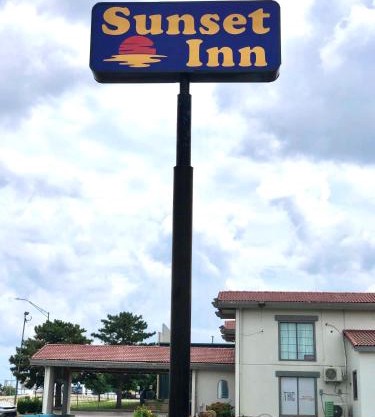 SUNSET INN Oklahoma City