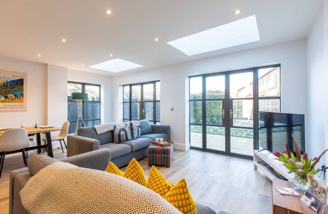 Sunshine Cottage - Luxury cottage/dog friendly