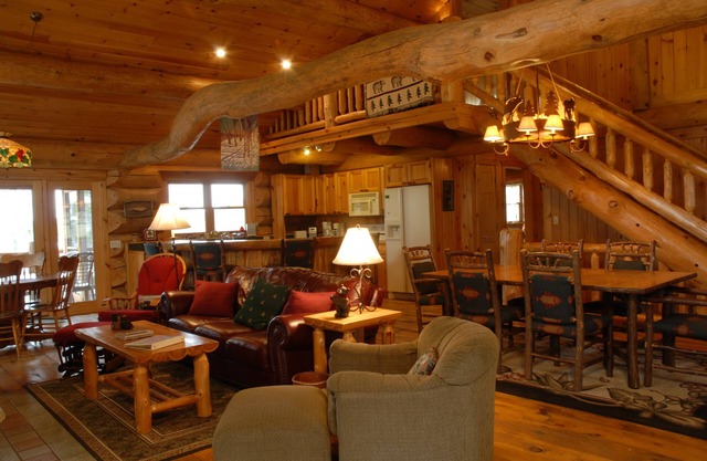 Suomi Sisu MN Clearest lake, kayak, boat, private dock, handcrafted log cabin