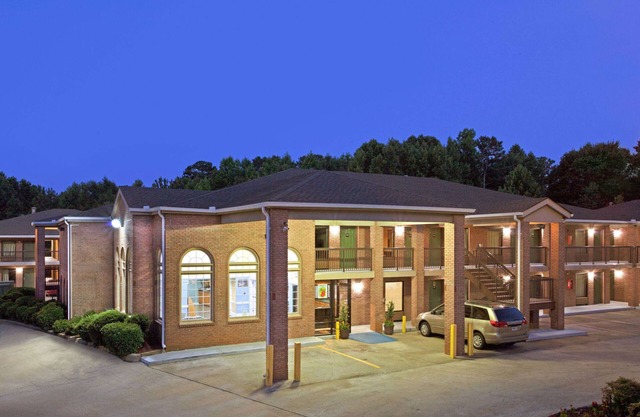 Super 8 by Wyndham Acworth/Atlanta Area