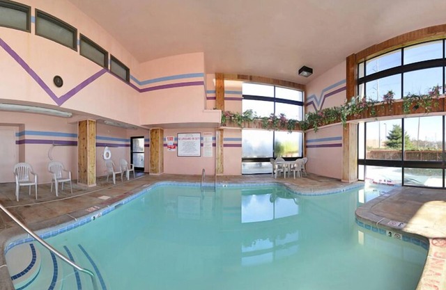 Super 8 by Wyndham Hermitage Nashville