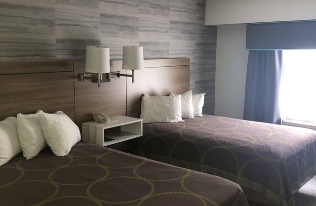 Super 8 by Wyndham Manchester Airport