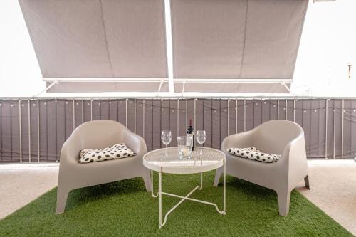 SUPER APARTAMENTO A UN PASO DEL MAR