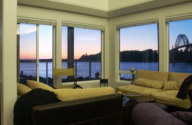 Super Fall Savingsn @ Iconic & Fun Spacious Ocean house & location-Great Views!