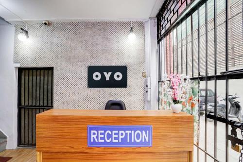 Super Hotel O Green Park Residency