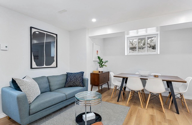 Superb 2BD | Orleans, 5min to Beach|Laundry & Parking