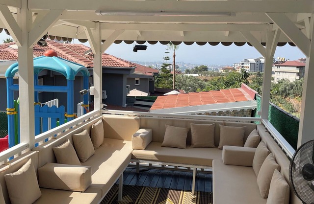 Superb villa, full privacy guaranteed with stunning greenery & see view sleeps14