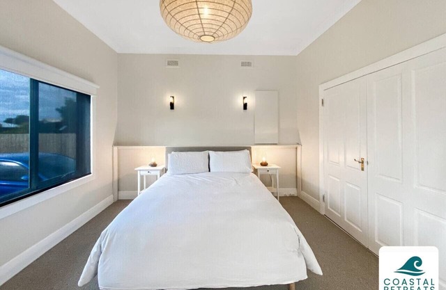 Surf Beach Remote Retreat - Linen Included