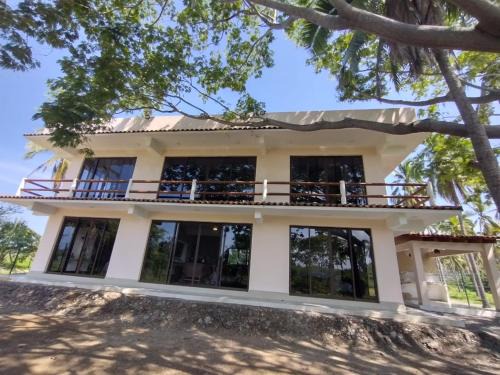Surf lodge