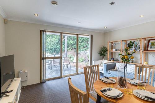 Swan Riverside 3B1B City House