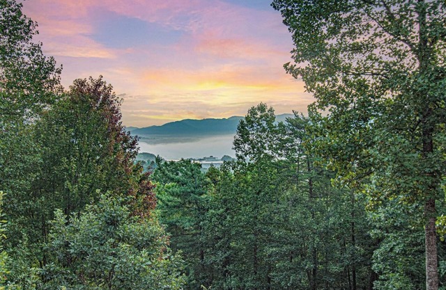 Swannanoa Sanctuary | Views | Hot Tub | Gameroom