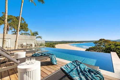 Sway - stunning 5 BR beach house with pool