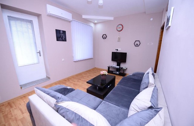 Sweet Home Apartment