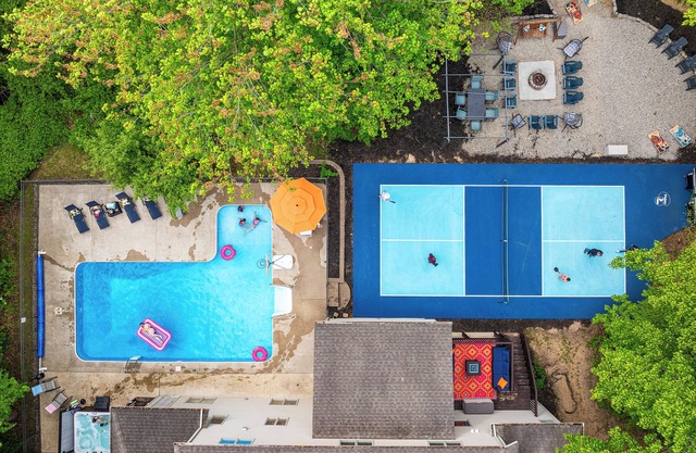 Swimming in Amenities